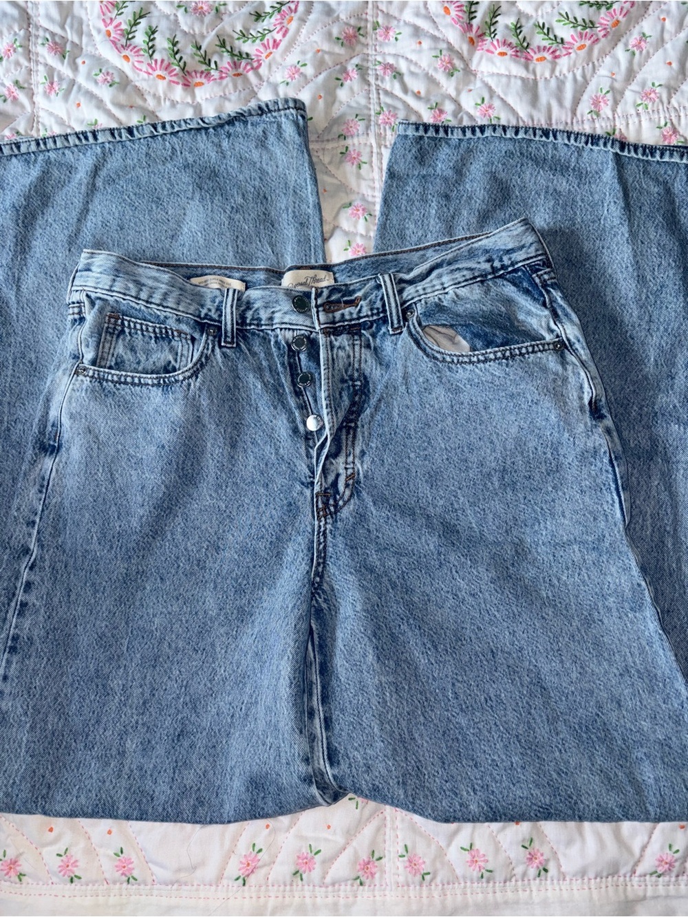 Light Blue Women’s High-Waist Button-Fly Jeans Super Wide Leg